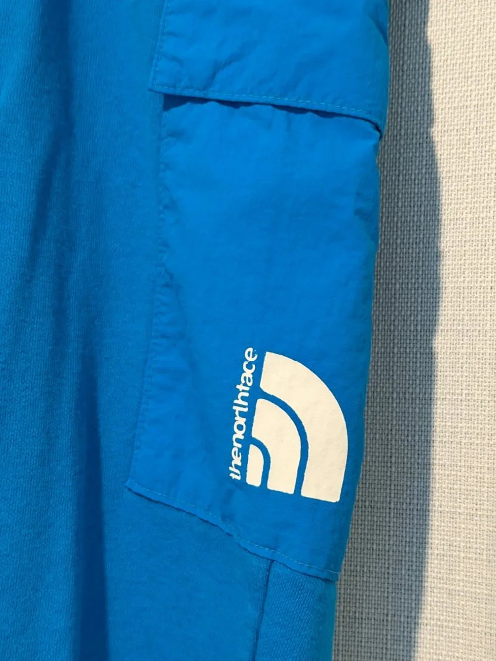 The North Face Men's Blue Joggers Large Sweatpants Gorpcore Lounge